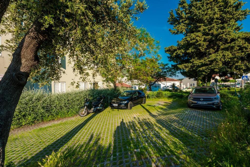 Apartment Kate With Free Parking Dubrovnik Eksteriør billede
