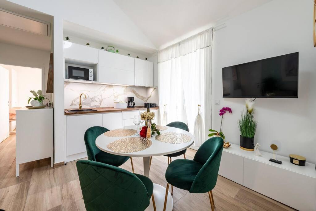Apartment Kate With Free Parking Dubrovnik Eksteriør billede