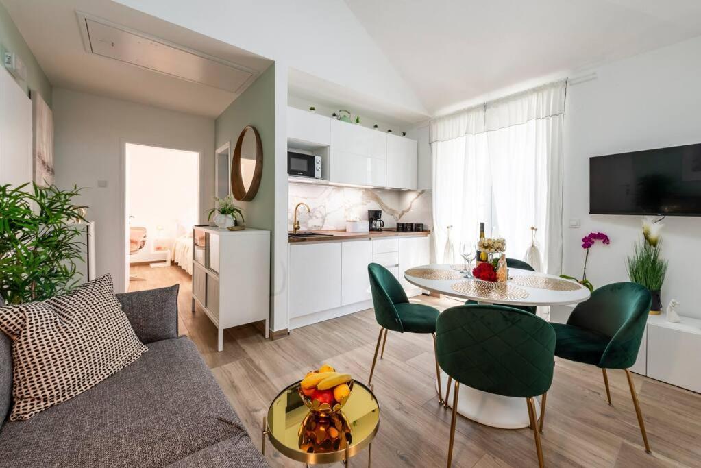 Apartment Kate With Free Parking Dubrovnik Eksteriør billede