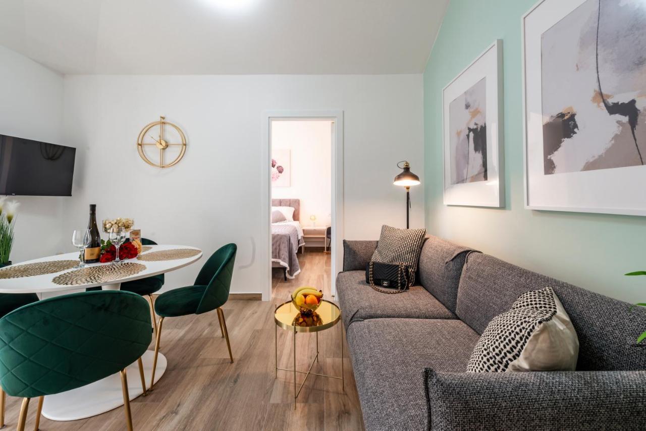 Apartment Kate With Free Parking Dubrovnik Eksteriør billede